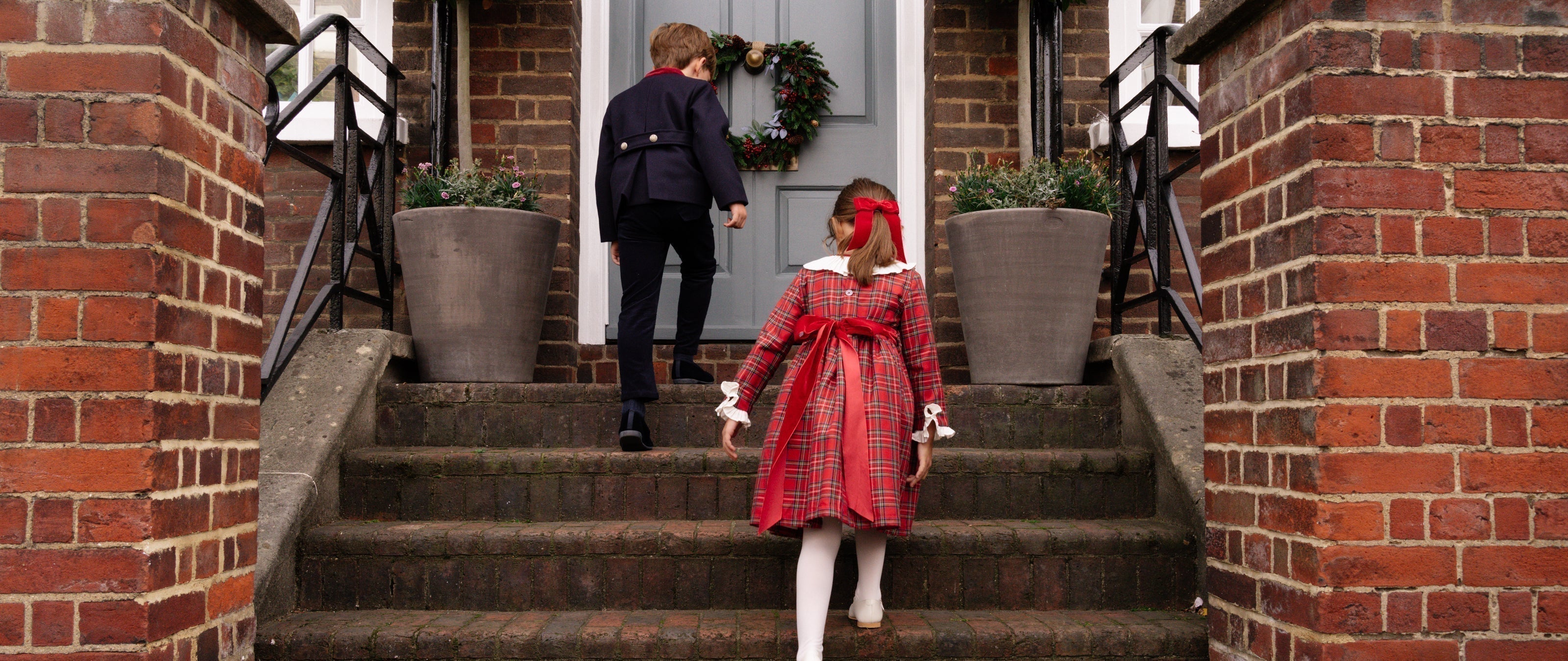 The Art of Christmas Gifting Starts Here