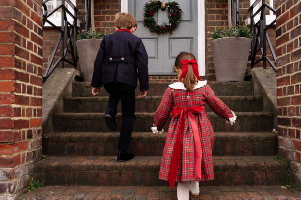 The Art of Christmas Gifting Starts Here