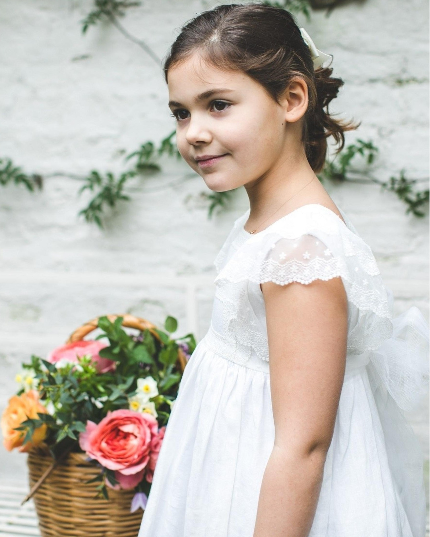 Lea - Flower girl Dress Off White linen and delicate lace