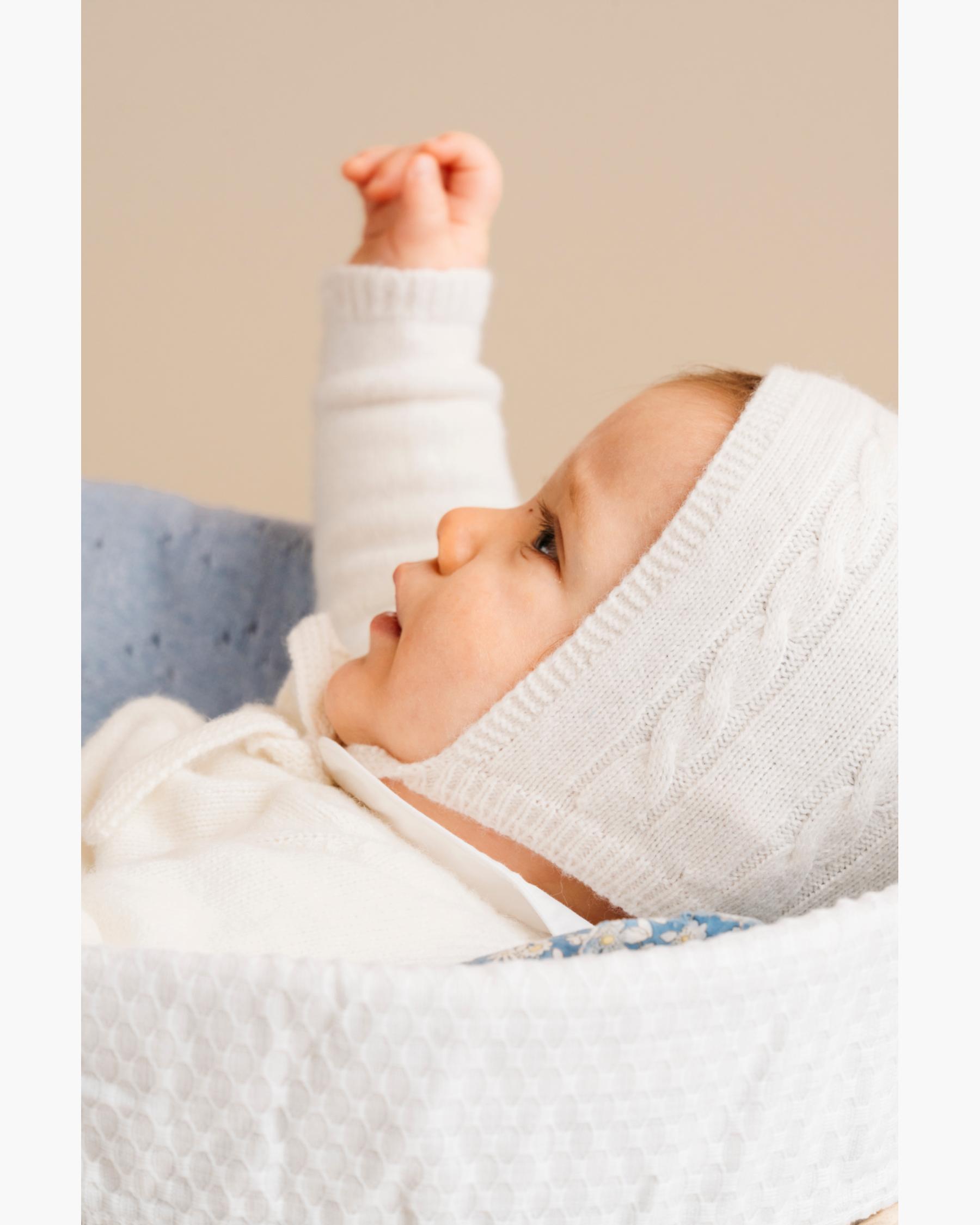 Boe Cable-Knit Baby Set With Bonnet Ivory