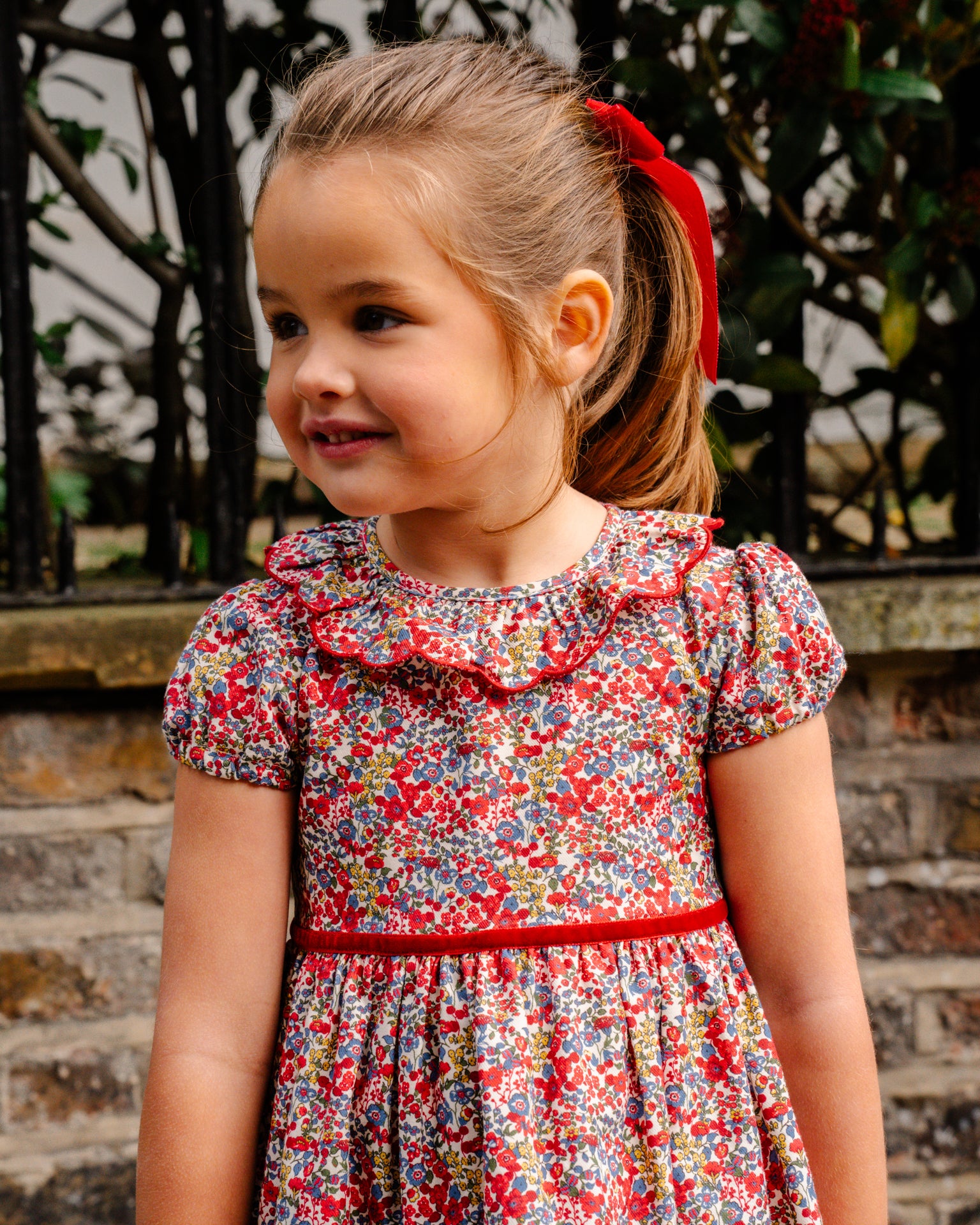 Raisin Scalloped Dress Multico Floral