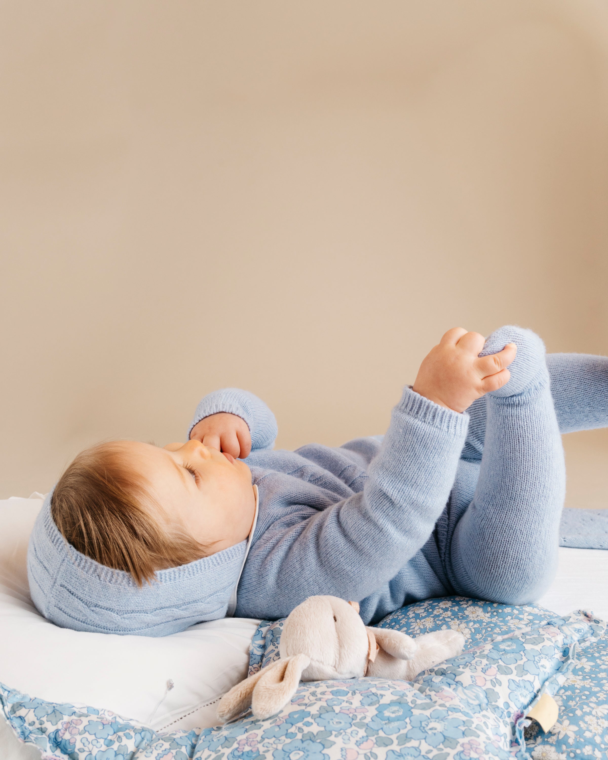 Boe Cable-Knit Baby Set With Bonnet Blue